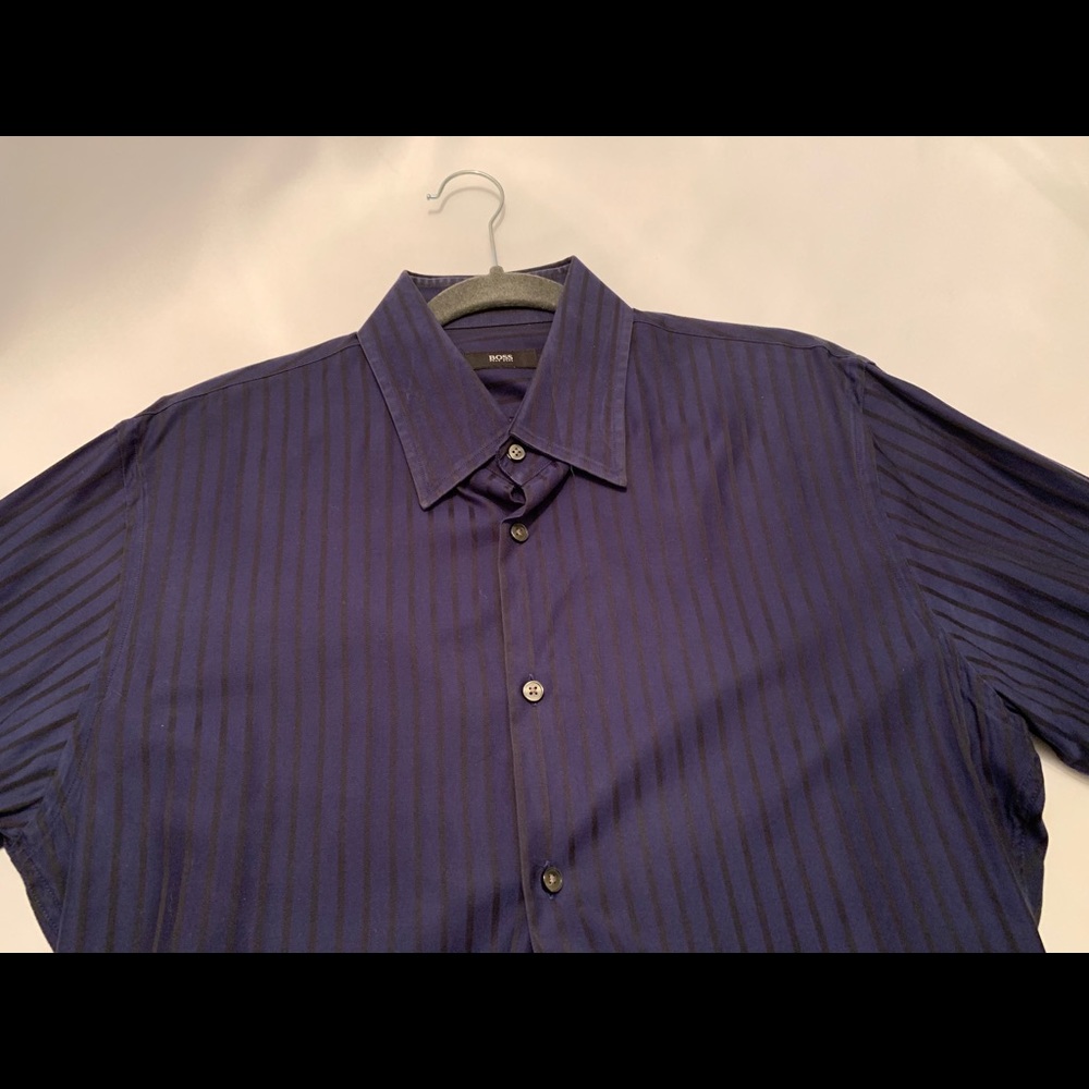 Men’s Hugo Boss dress shirt